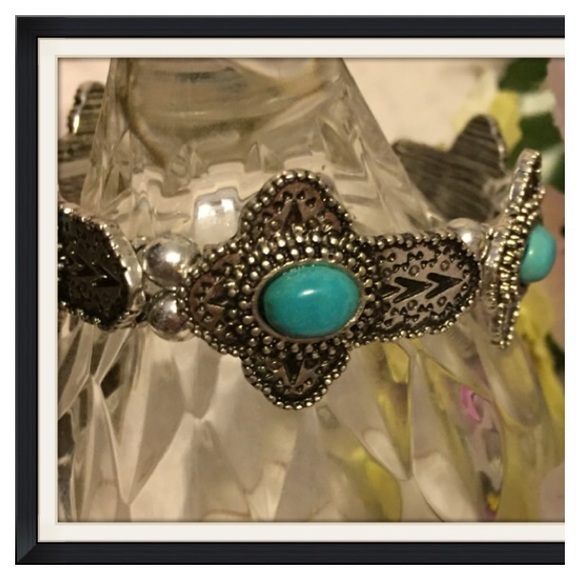 Jewelry - 💥Flash-Vintage Turquoise Bracelet